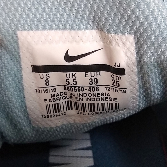 Nike Women's Air Zoom Pegasus 34 Running Shoes - Picture 8 of 9